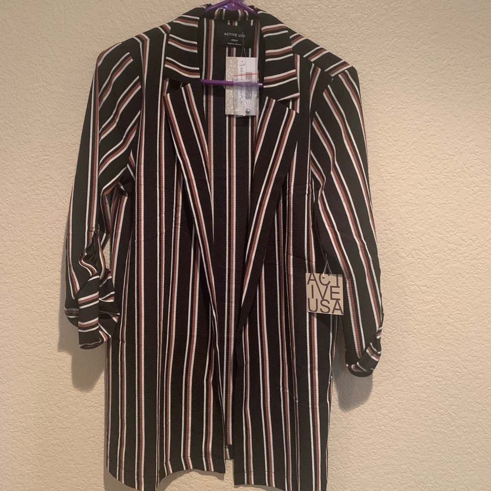 Lightweight 3/4 length sleeve Blazer